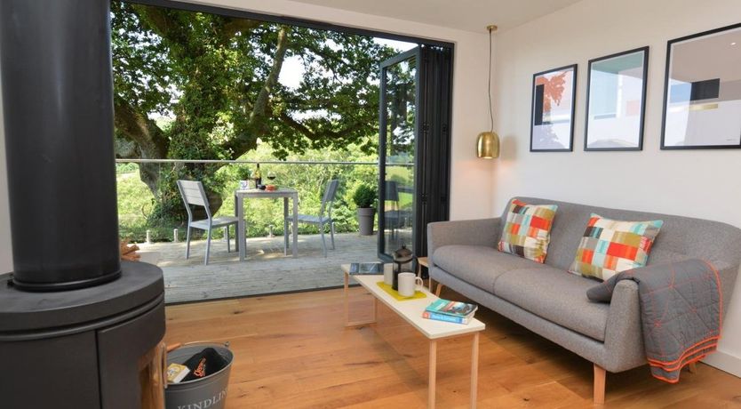 Photo of 1 Bed in Rocombe