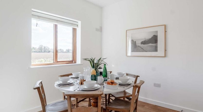 Photo of 2 Bed in Great Bircham