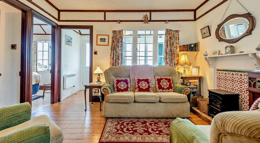 Photo of 3 Bed in Freshwater East