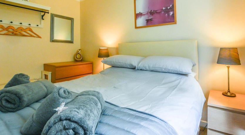 Photo of 3 Bed in Falmouth