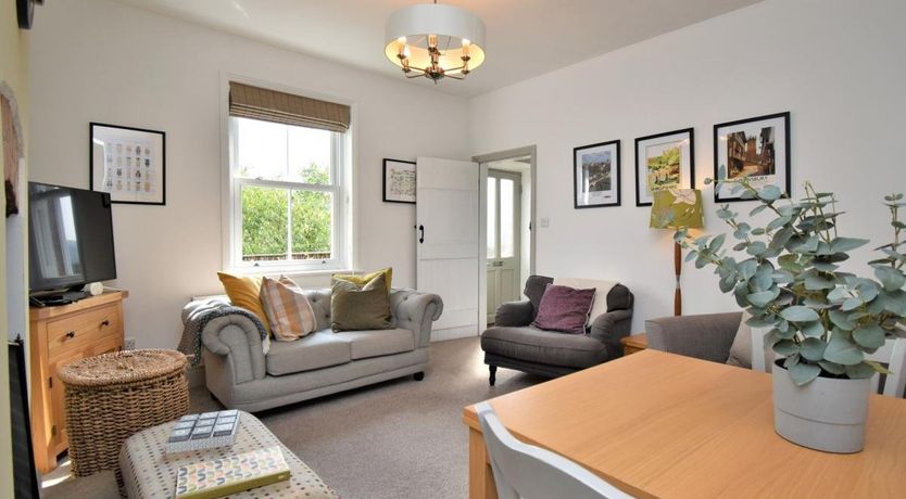 Photo of 2 Bed in All Stretton