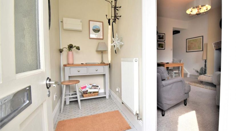 Photo of 2 Bed in All Stretton