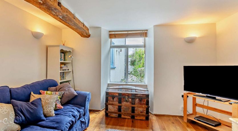 Photo of 3 Bed in Landkey