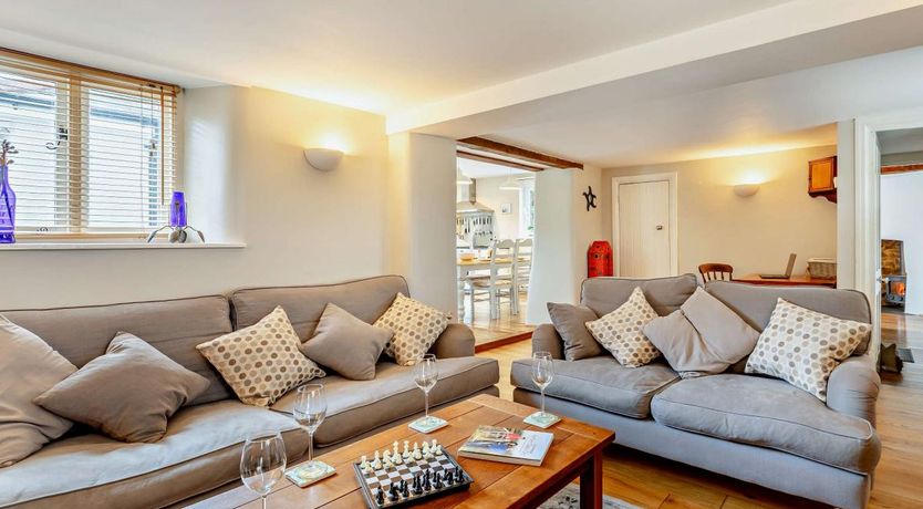 Photo of 3 Bed in Landkey