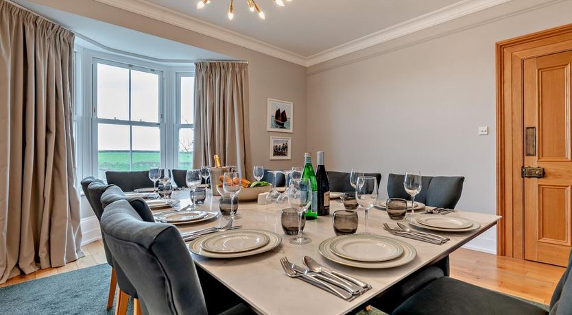 Photo of 6 Bed in Cury Cross Lanes