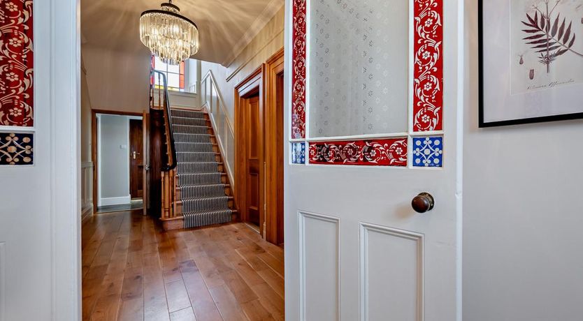 Photo of 6 Bed in Cury Cross Lanes