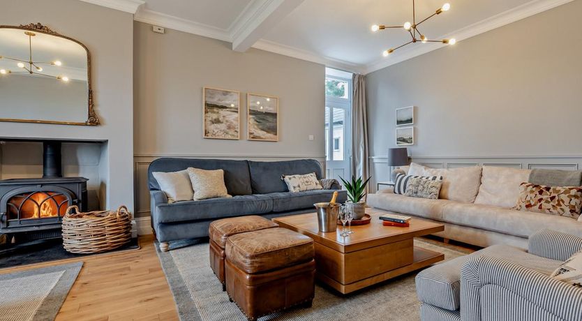 Photo of 6 Bed in Cury Cross Lanes