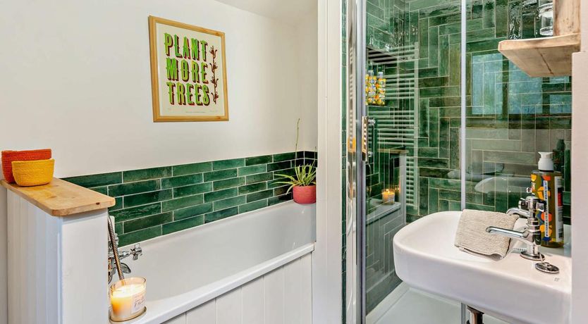 Photo of 2 Bed in Abergavenny