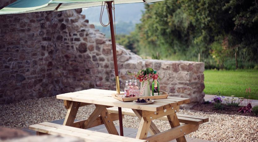 Photo of 2 Bed in Pontypool