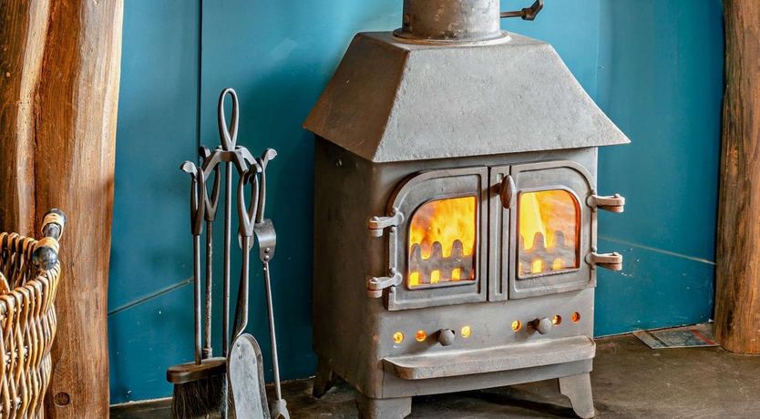 Photo of 2 Bed in Llanfihangel-nant-Bran