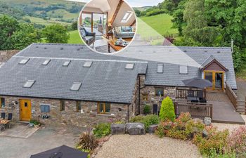 Barn in Mid Wales Holiday Cottage