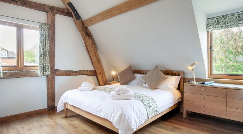 Photo of 3 Bed in Broadwas