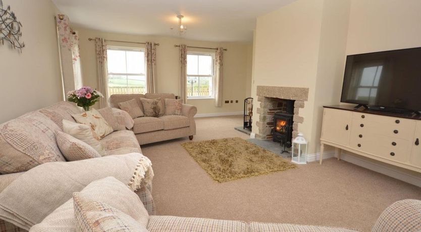 Photo of 3 Bed in Yeolmbridge