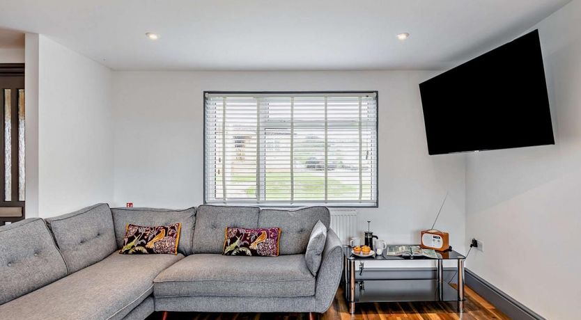 Photo of 2 Bed in Westward Ho