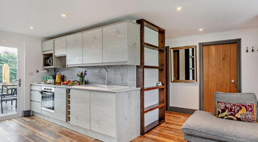 Photo of 2 Bed in Westward Ho