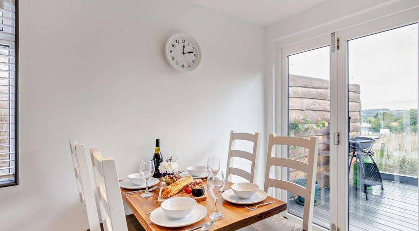 Photo of 2 Bed in Westward Ho