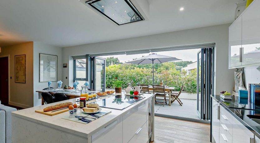 Photo of 3 Bed in Charlestown