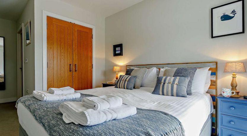 Photo of 3 Bed in Charlestown