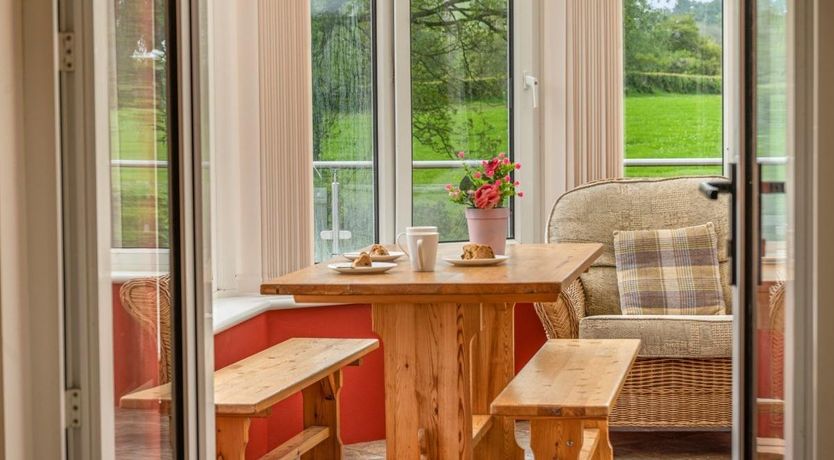 Photo of 4 Bed in Cellan