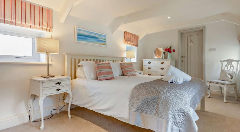 Photo of 4 Bed in Port Isaac