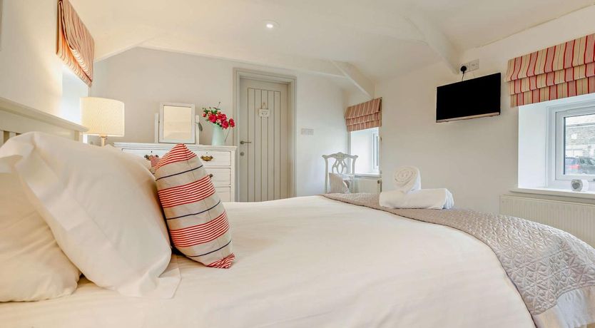 Photo of 4 Bed in Port Isaac