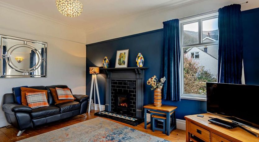 Photo of 4 Bed in Friog