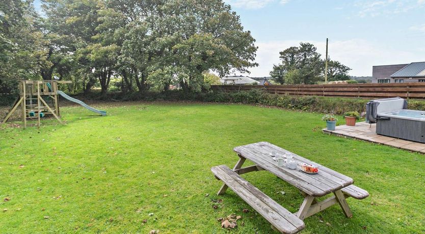 Photo of 3 Bed in Praze