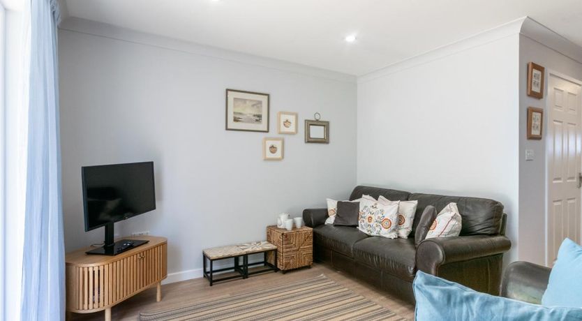 Photo of 3 Bed in Goldenbank