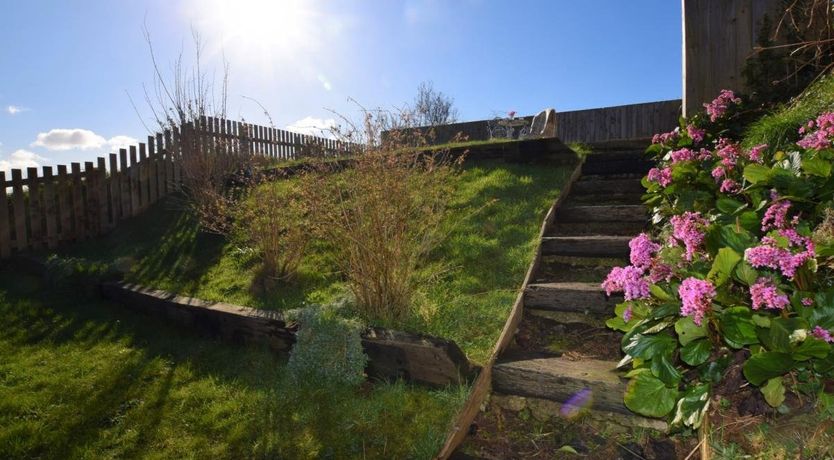 Photo of 2 Bed in Llanstadwell