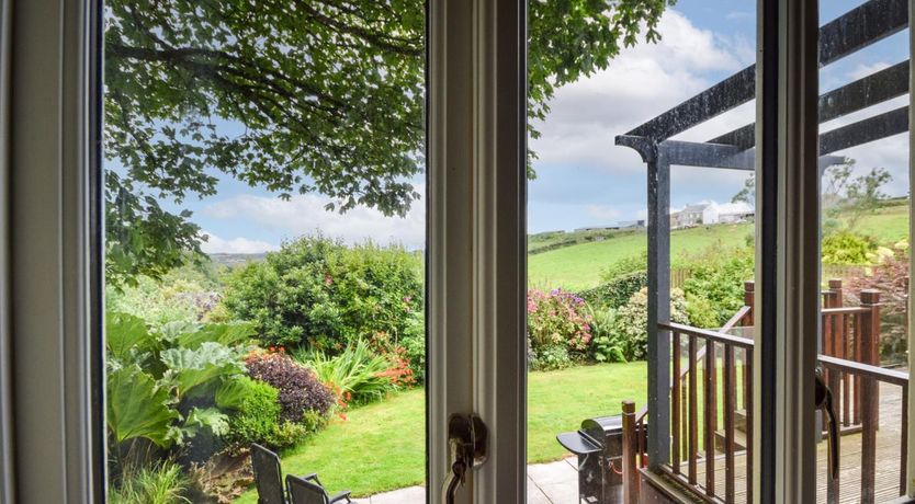 Photo of 1 Bed in Penryn