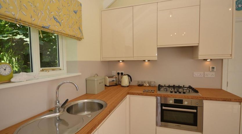 Photo of 1 Bed in Mabe Burnthouse