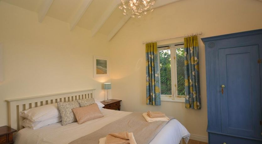 Photo of 1 Bed in Mabe Burnthouse