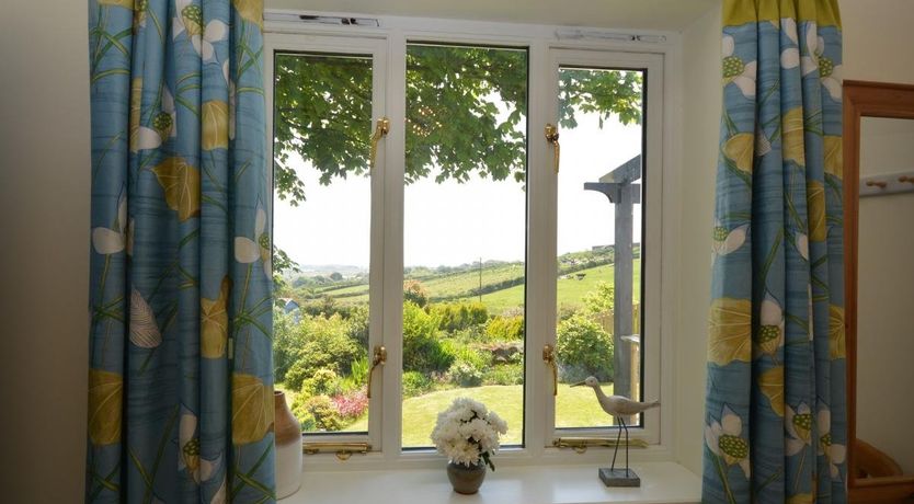 Photo of 1 Bed in Mabe Burnthouse