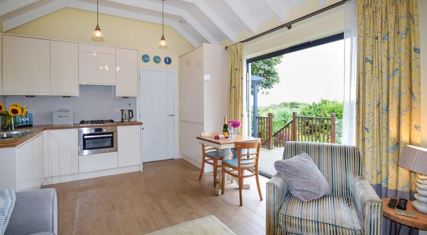 Photo of 1 Bed in Mabe Burnthouse