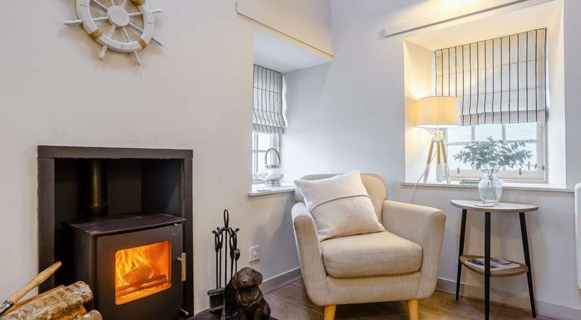 Photo of 1 Bed in Cullen