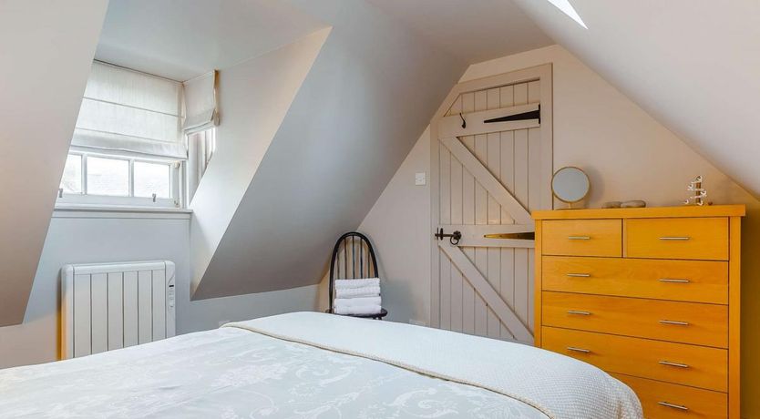 Photo of 1 Bed in Cullen