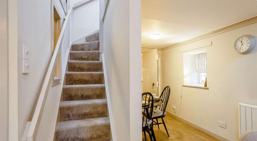 Photo of 1 Bed in Cullen