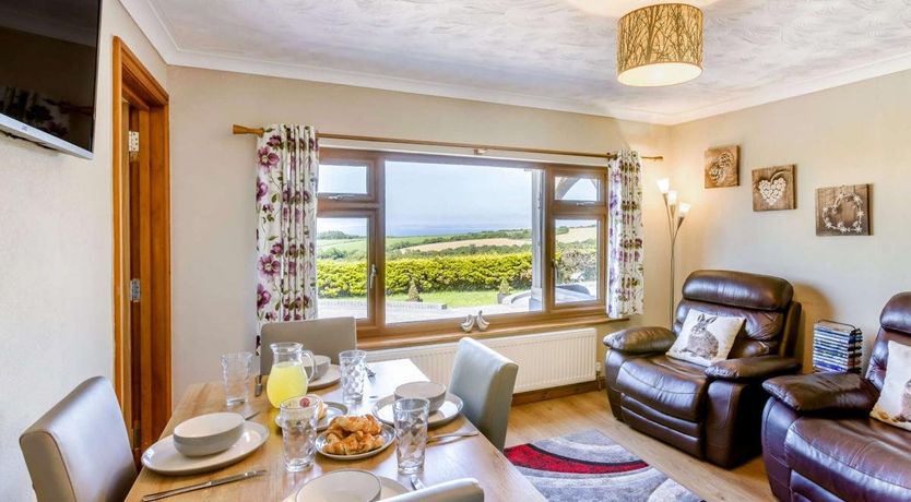 Photo of 2 Bed in Higher Clovelly