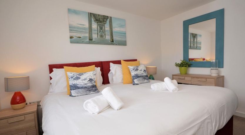 Photo of 3 Bed in Newquay