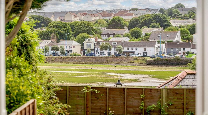 Photo of 1 Bed in Phillack