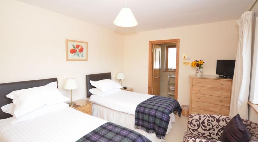 Photo of 2 Bed in Redburn