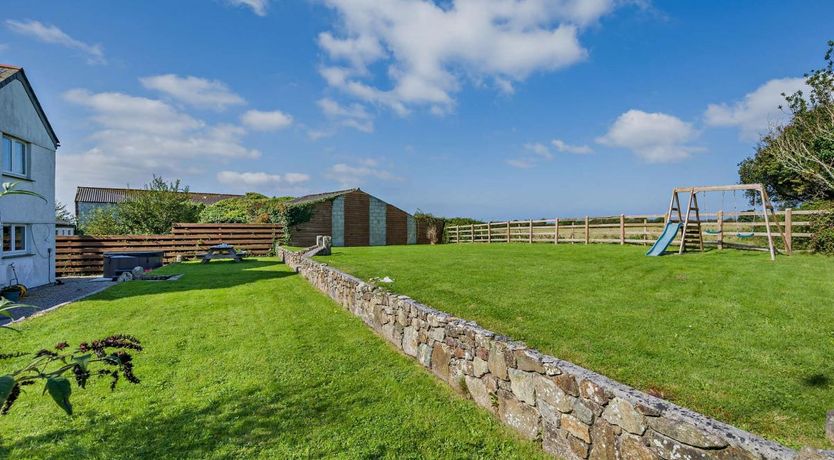 Photo of 3 Bed in Praze