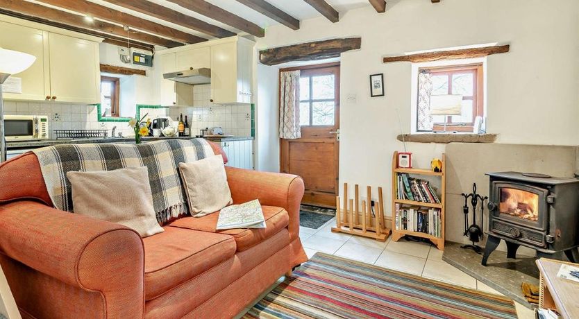 Photo of 1 Bed in Bolehill