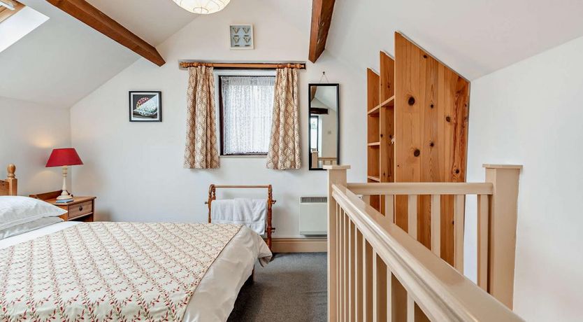 Photo of 1 Bed in Bolehill