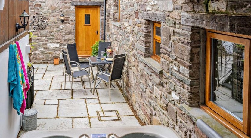 Photo of 4 Bed in Llanfihangel-nant-Bran