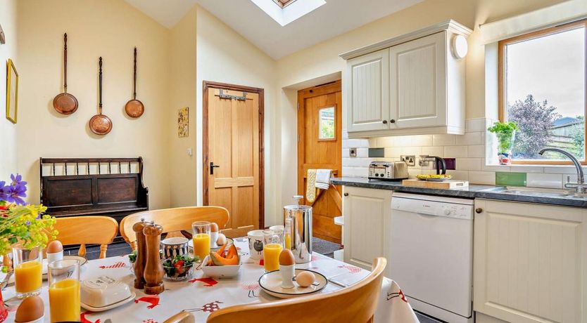 Photo of 4 Bed in Llanfihangel-nant-Bran