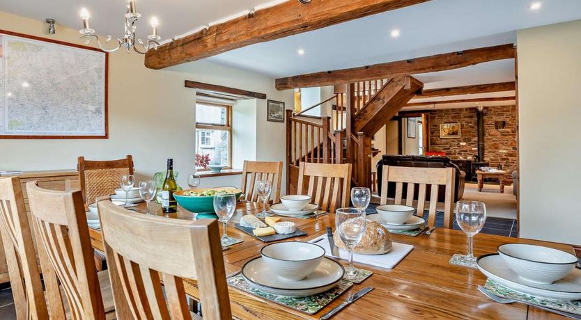 Photo of 4 Bed in Llanfihangel-nant-Bran