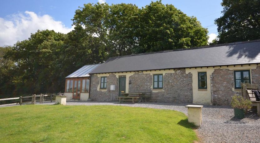 Photo of in Hundleton (44349)