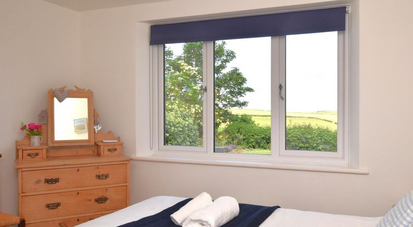 Photo of 2 Bed in Trelights