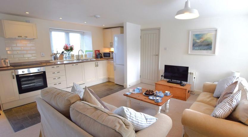 Photo of 2 Bed in Trelights